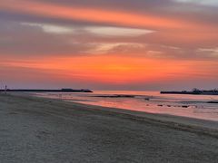 -金沙滩海水浴场(万平口景区4号门扬帆广场店)