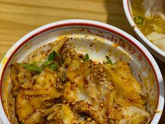 -八二小区抄手(龙湖上城天街店)