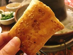 -洞庭洲·防空洞火锅·烧烤·铜锅涮肉(新百广场店)