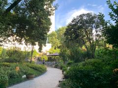 -千滋百味·醉江澜花园餐厅(街道口店)