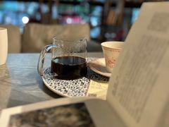-LEO CAFE