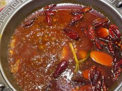 牛油红汤-杨肥肠火锅大排档(火车站花园店)