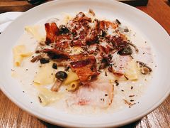 -ROAST coffee & eatery