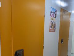 -安东易迷你仓自助寄存仓库(淞虹路店)
