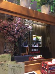 -红人馆造型世爵国际