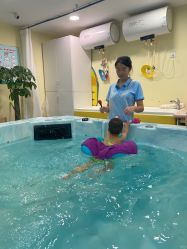 -蓝色海林婴幼儿水育馆(新辰里学清路店)