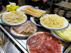 -乳仔牛牦牛汤锅 烤羊排(松潘古城店)