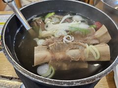 牛骨头汤-江南面屋(明洞店)