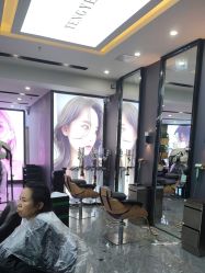 -藤野造型烫染·漂发