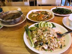 -J Daeng Seafood