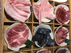 -青瓦炭韩潮烤肉(花园道店)