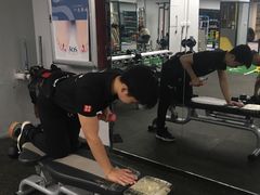 -CXFIT 陈徐健身工作室(凯旋店)