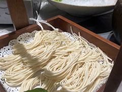-红鼎豆捞·非遗鲍皇汤火锅(宝丰路店)