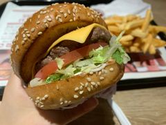 -The Habit Burger Grill 哈比特汉堡(复兴soho店)
