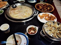 -老来福·非遗酸汤兔(凯旋路店)