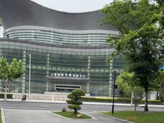 -上海跨国采购会展中心