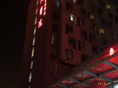 -上海交通大学医学院附属仁济医院南院-停车场