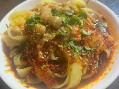 -烤肉小伙烤肉店