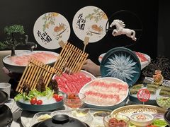 -无界釜·河豚鱼汤锅(红山动物园店)