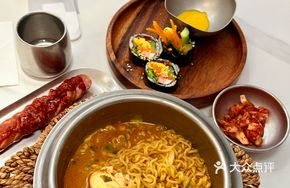 Cheese Spicy Ramen in Iron Pot