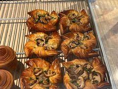 -VERIE BAKEHOUSE