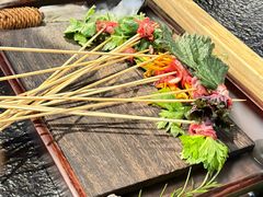 -鹿鸣山草本茶香火锅(园西路店)