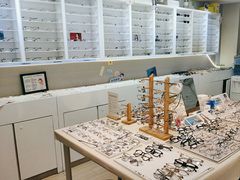 -天空之镜眼镜店蔡司依视路授权店(天通苑店)