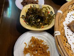 -富正毅三下锅·湘西韵味(天门山索道店)