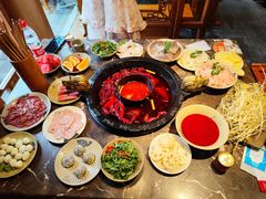 -渝大狮毛肚老火锅(遂宁万达店)