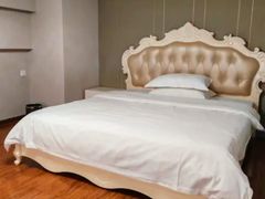 -天悦·国际Apartment(广州南站店)