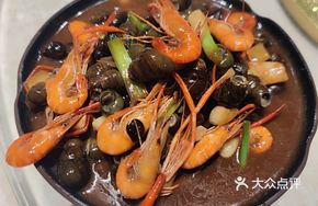 Thread Snail and River Shrimp Stir-fry