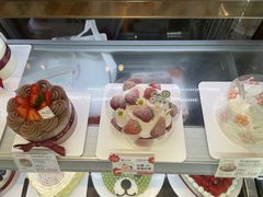 -花花卷卷·鲜食蛋糕(静安久光百货店)