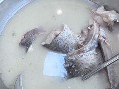 -雪湖煜辰鱼头老店(雪野湖店)