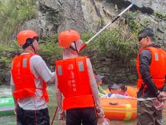 -雅鲁激流探险漂流