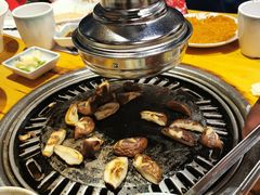 -唯成•韩国炭火烤肉 유성고기