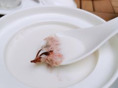 -燕庭·纯燕窝·甜品下午茶(南京西路店)