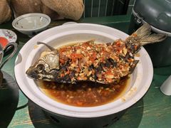 香煎大鲫鱼-费大厨辣椒炒肉(太平老街店)