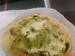 彩虹蛋爆浆麻薯-墨茉点心局(国金街店)