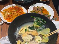 -万记麻辣烫国展总店