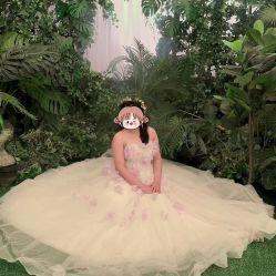 -城市花园婚纱摄影