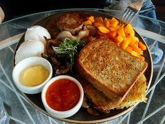 -Takapuna Beach Cafe