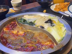 -沸炉重庆老火锅(军事博物馆店)