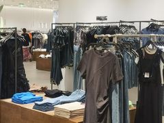 -URBAN REVIVO(西安Momopark店)