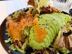 牛油果烟熏三文鱼沙拉-BE BRIGHT KITCHEN(正佳广场店)