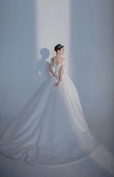 -唯一旅拍·颂当代影像艺术中心(上城店)