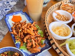 -包整·丝娃娃(一览甲秀楼风景店)