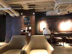 -星巴克(杭州湖滨银泰E区店)
