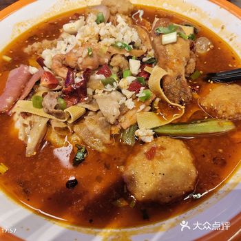 山警食堂之牛伯伯水煮肉片 今日晚上 恰饭期间