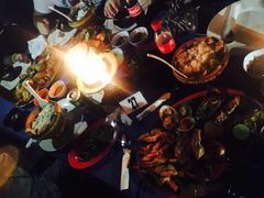 -Lia Cafe