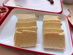 豆腐双拼-毛辣果·贵州红酸汤牛肉火锅(西单店)
